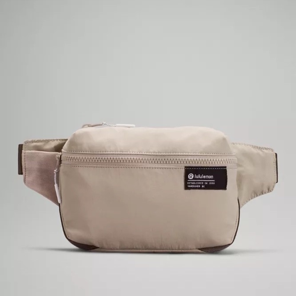 lululemon clean lines belt bag